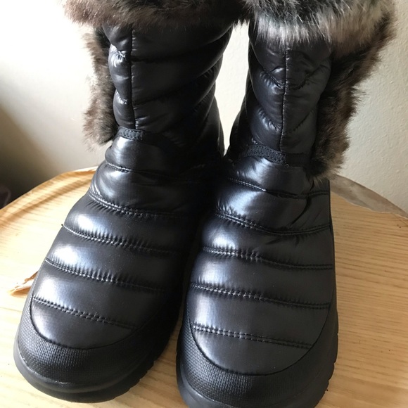 The North Face Black Thermoball Boots SZ 7 - Picture 2 of 7
